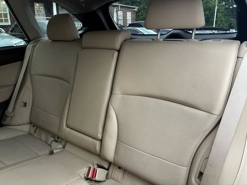 Used 2019 Subaru Outback 3.6R Limited w/ Popular Package #2 AWD/4WD image 19
