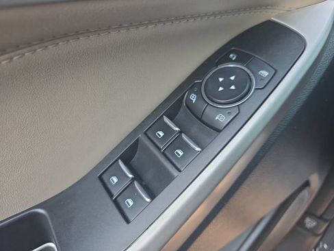 Used 2023 Ford Explorer Limited w/ Equipment Group 301A RWD image 30