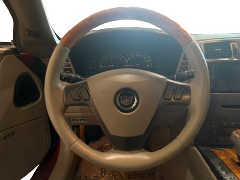 Used 2004 Cadillac XLR RWD image 14