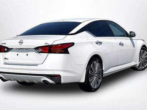 Used 2023 Nissan Altima 2.5 SL FWD image 6