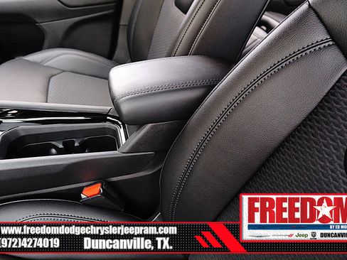 New 2026 Jeep Compass Latitude image 36