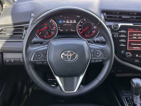 Used 2020 Toyota Camry XSE image 13