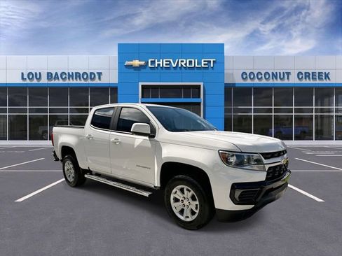 Used 2022 Chevrolet Colorado LT RWD image 2