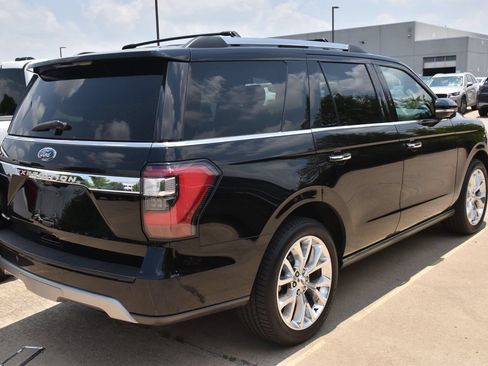 Used 2018 Ford Expedition Limited w/ Equipment Group 302A RWD image 5