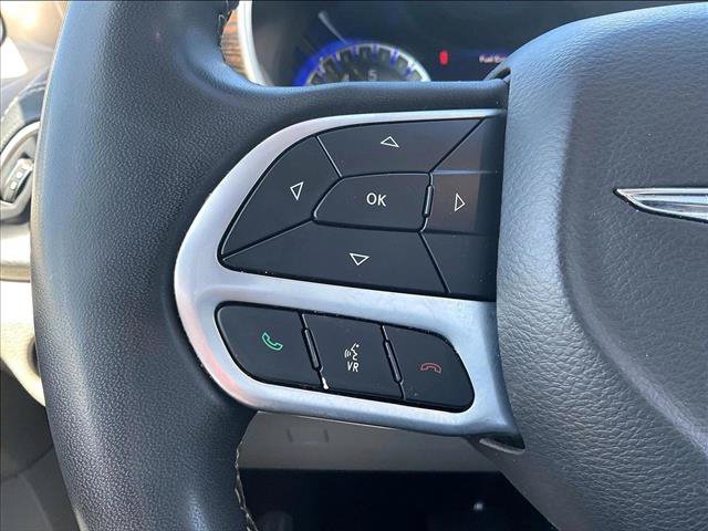 Used 2022 Chrysler Pacifica Limited FWD image 20