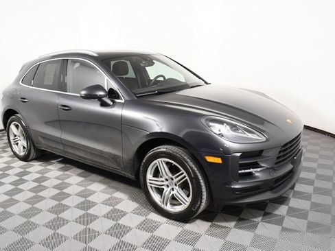 Used 2021 Porsche Macan image 8