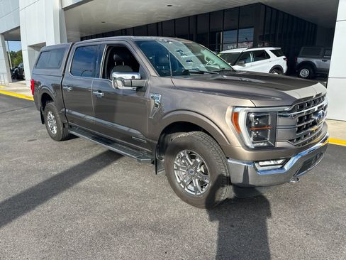 Used 2021 Ford F150 Lariat w/ Equipment Group 502A High AWD/4WD image 2