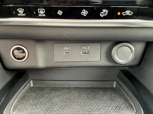 Certified 2023 Nissan Rogue SV image 39