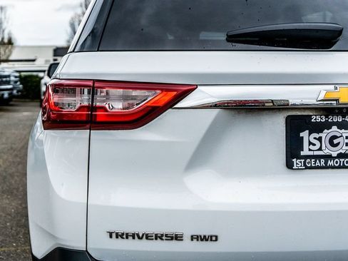 Used 2019 Chevrolet Traverse LT w/ LT Premium Package AWD/4WD image 10