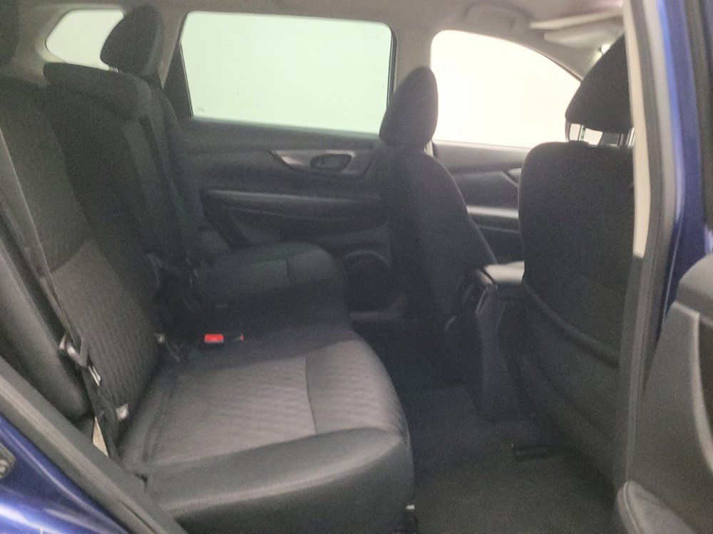 Used 2020 Nissan Rogue S FWD image 19