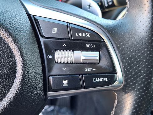 Used 2020 Genesis G70 2.0T image 23