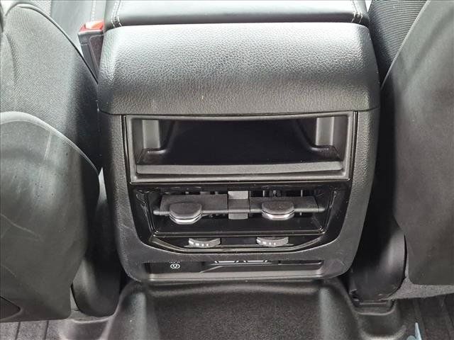 Used 2023 Jeep Grand Cherokee Overland AWD/4WD image 17