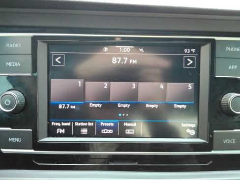 Used 2024 Volkswagen Jetta Sport FWD image 38