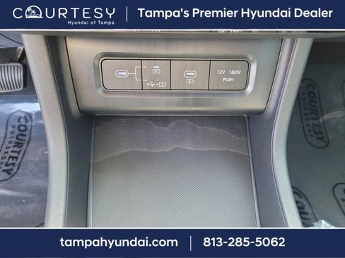 New 2025 Hyundai Tucson Limited image 24