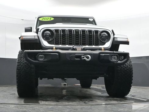 Used 2024 Jeep Wrangler Unlimited Rubicon 392 AWD/4WD image 50