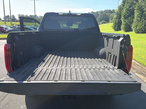 Used 2022 Toyota Tundra SR5 w/ Convenience Package RWD image 31
