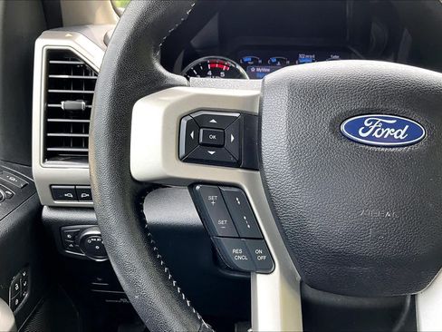Used 2021 Ford F250 Lariat w/ Tremor Off-Road Package AWD/4WD image 24