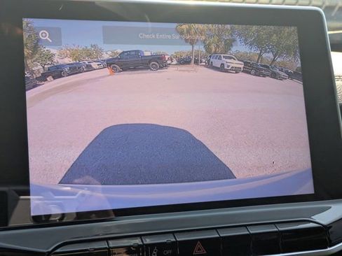 New 2026 Jeep Compass Latitude image 18