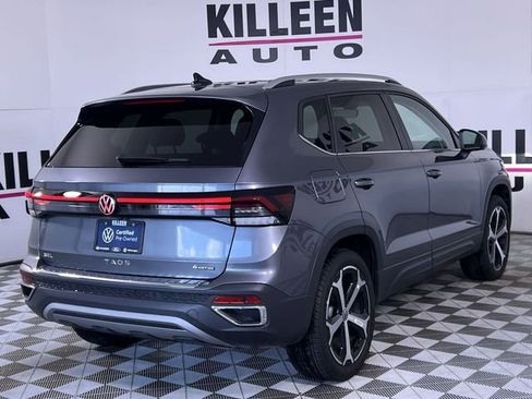 Used 2025 Volkswagen Taos SEL image 7