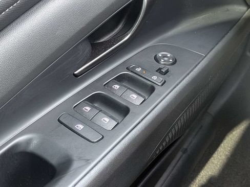 Used 2025 Hyundai Elantra Sport w/ Cargo Package FWD image 22