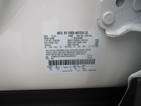 New 2026 Ford Explorer Platinum image 6