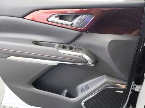 New 2026 Chevrolet Traverse Z71 AWD/4WD image 36