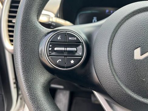 Certified 2024 Kia Soul LX w/ Option Group 015 FWD image 15