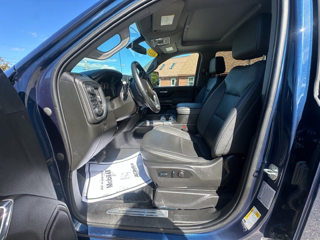 Used 2023 Chevrolet Silverado 2500 LTZ w/ LTZ Convenience Package AWD/4WD image 9