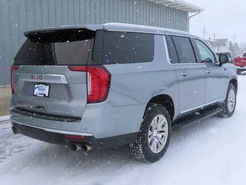 Used 2024 GMC Yukon XL Denali w/ Advanced Technology Package AWD/4WD image 3