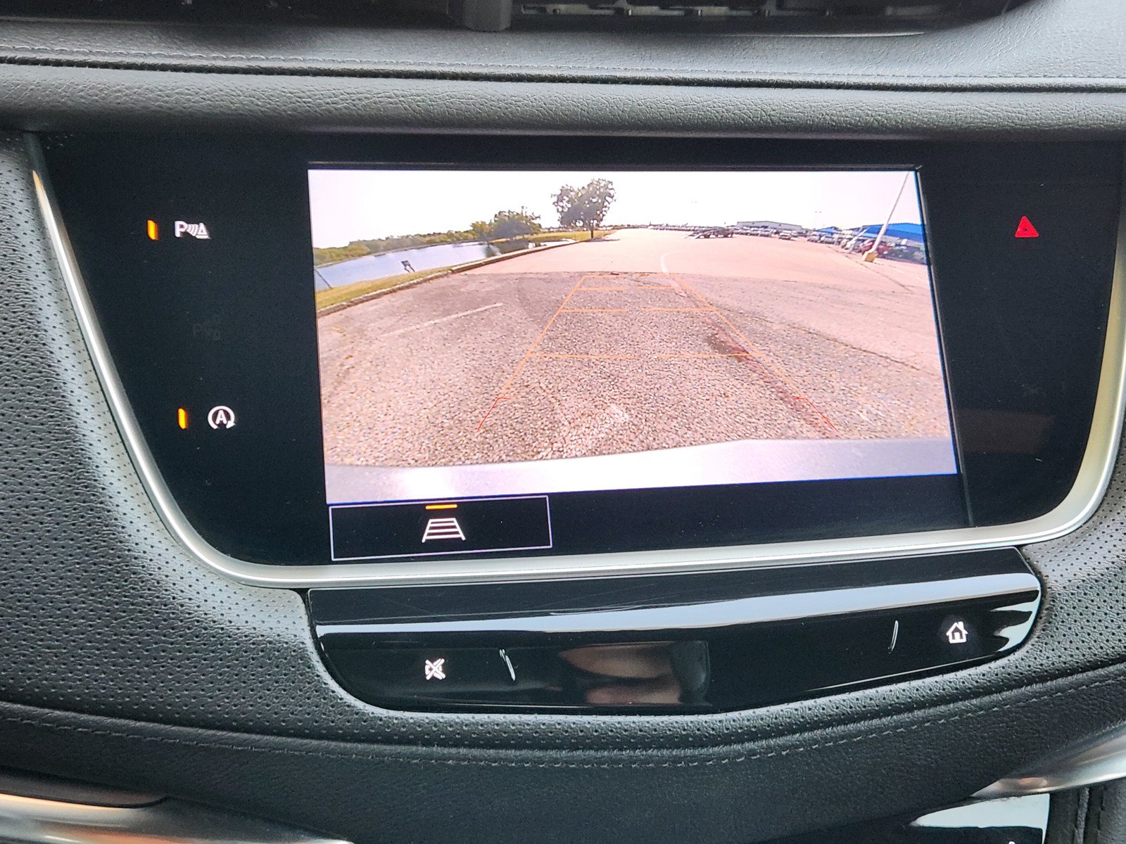 Used 2023 Cadillac XT5 Luxury FWD image 6