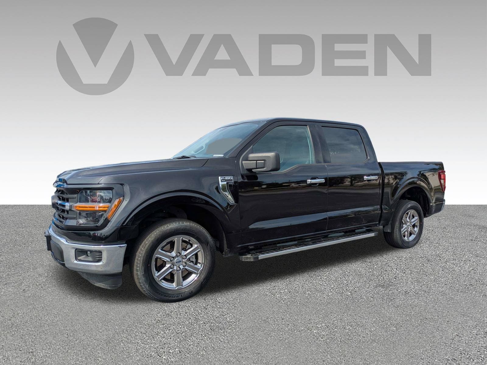 Used 2025 Ford F150 XLT w/ Equipment Group 301A Standard RWD image 2