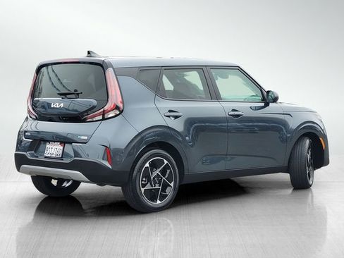 Used 2025 Kia Soul EX image 4