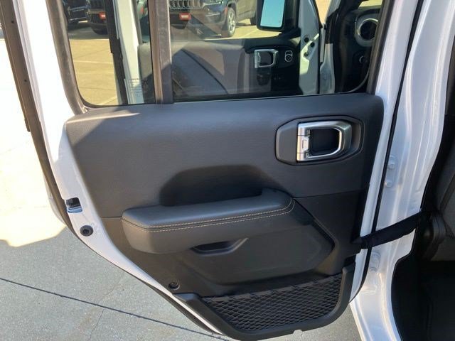 Certified 2025 Jeep Wrangler Unlimited Sahara AWD/4WD image 22