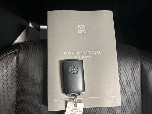 Used 2021 MAZDA MAZDA3 s image 28
