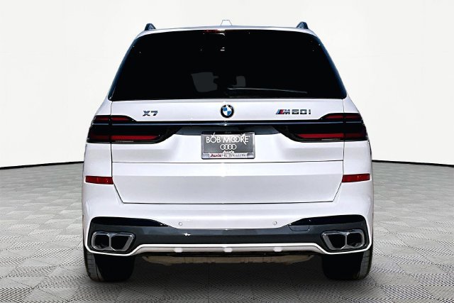 Used 2025 BMW X7 M60i w/ Executive Package AWD/4WD image 4