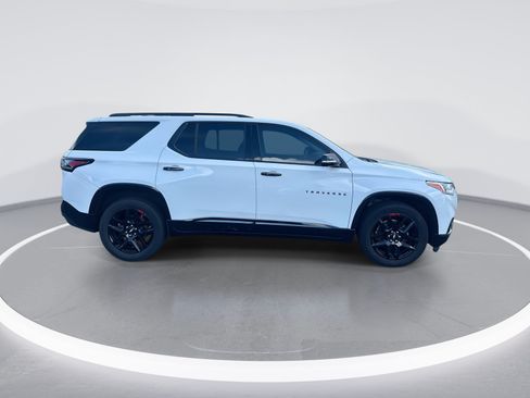 Used 2020 Chevrolet Traverse Premier w/ Redline Edition AWD/4WD image 10