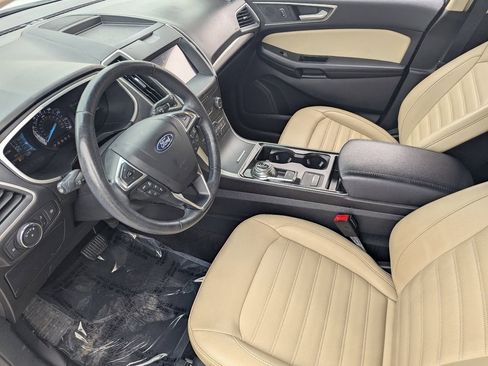 Used 2020 Ford Edge SEL AWD/4WD image 16
