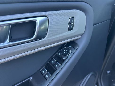 New 2026 Ford Explorer Active image 23