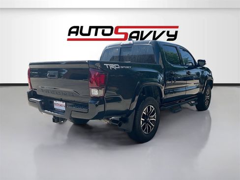 Used 2023 Toyota Tacoma TRD Sport image 7