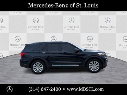 Used 2022 Ford Explorer Limited w/ Equipment Group 301A image 7