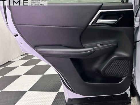 Used 2024 Mitsubishi Outlander Ralliart image 20