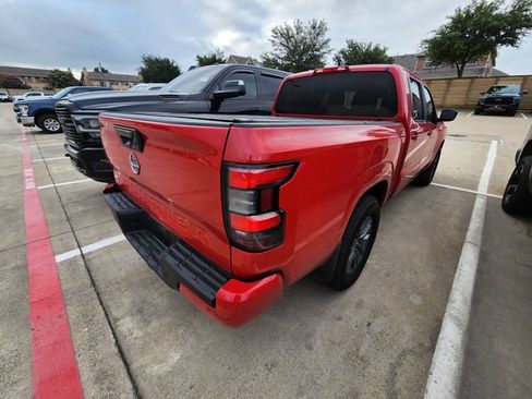 Used 2025 Nissan Frontier SV RWD image 4