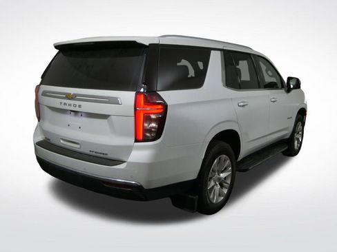 Used 2024 Chevrolet Tahoe Premier AWD/4WD image 3