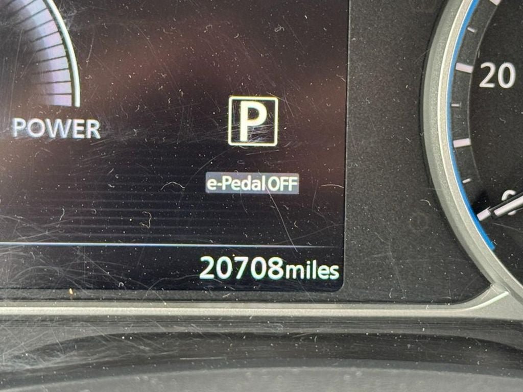 Used 2025 Nissan Leaf S FWD image 20
