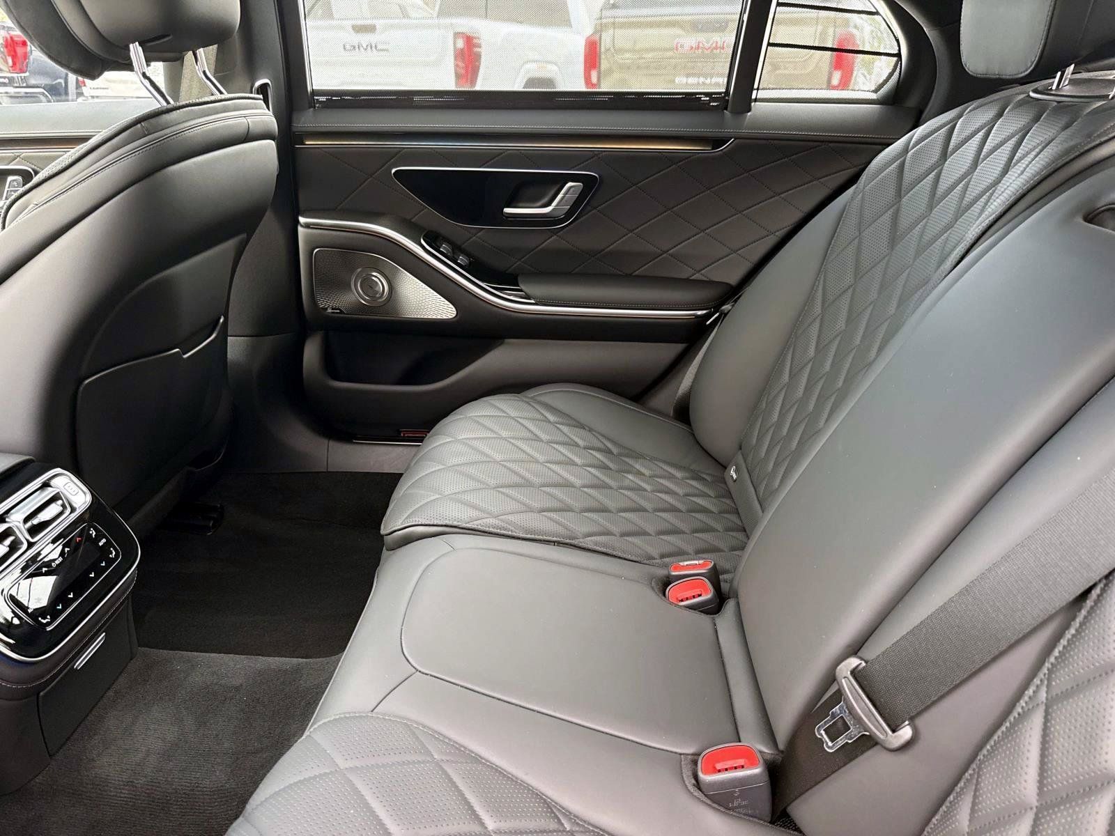 Certified 2025 Mercedes-Benz S 580e 4MATIC Sedan w/ AMG Line Package image 13