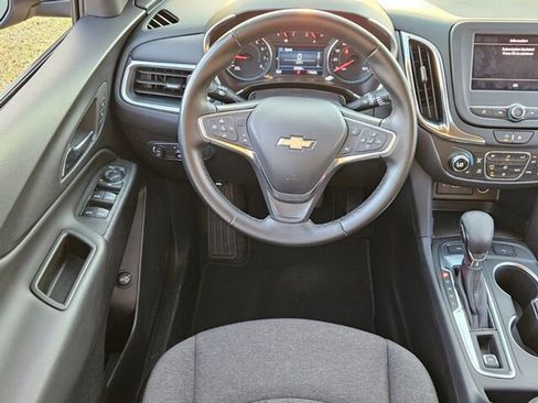 Used 2024 Chevrolet Equinox LT image 9