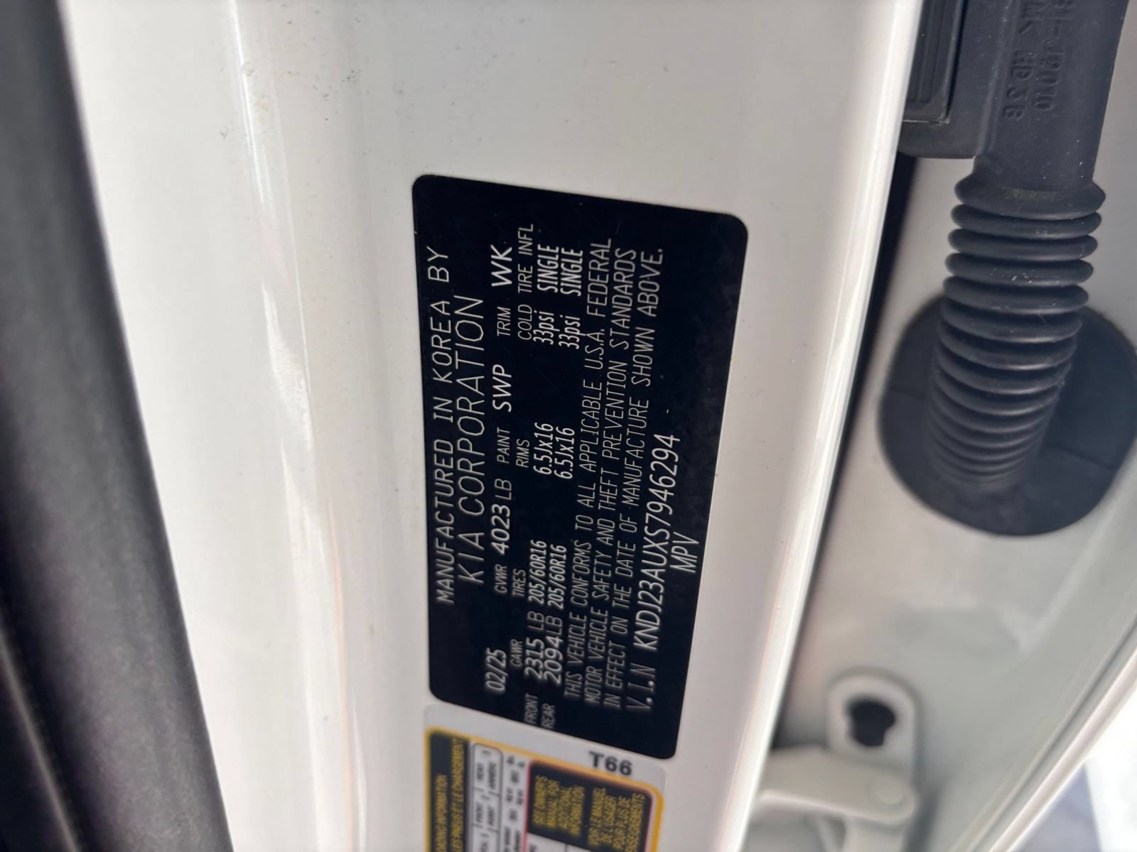 Used 2025 Kia Soul LX w/ LX Technology Package FWD image 26