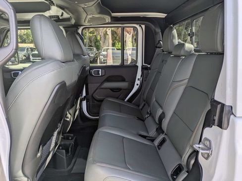 New 2026 Jeep Gladiator Mojave AWD/4WD image 13