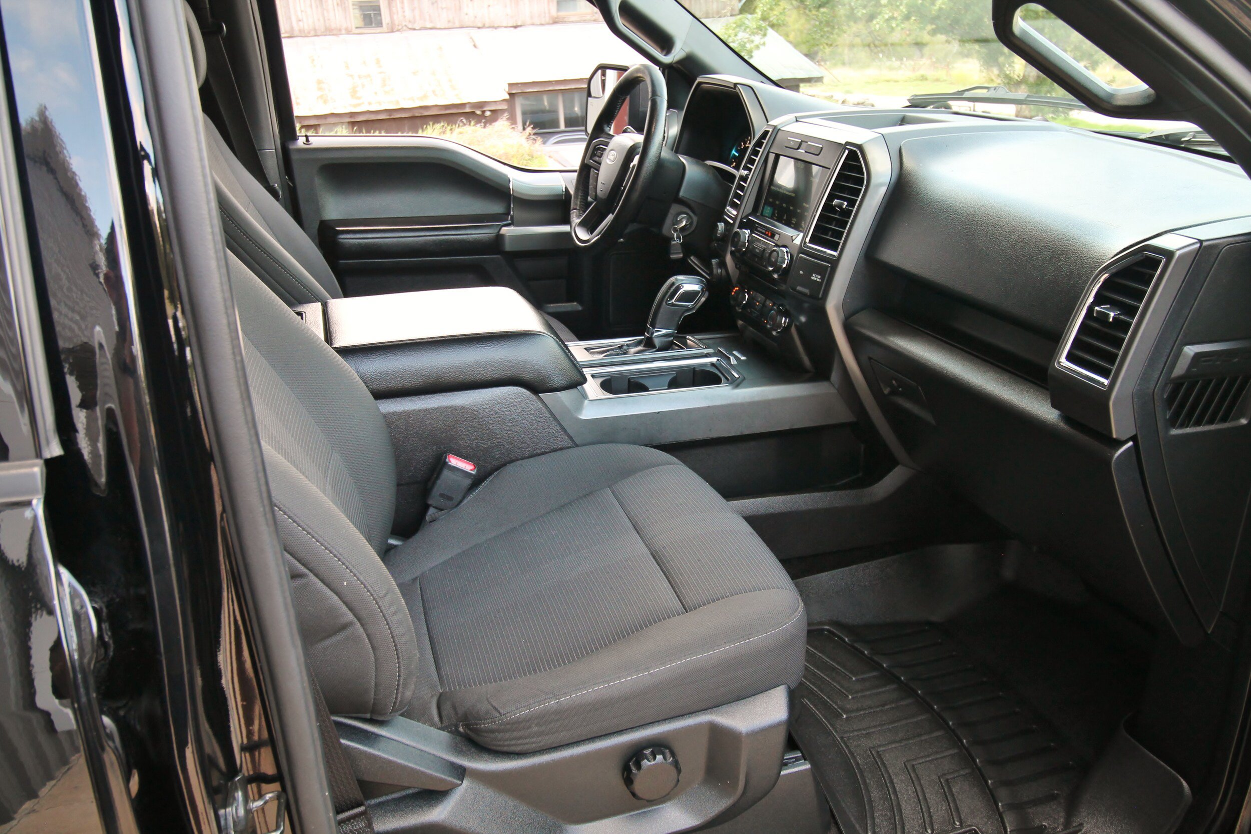 Used 2016 Ford F150 XLT w/ Equipment Group 301A Mid AWD/4WD image 37