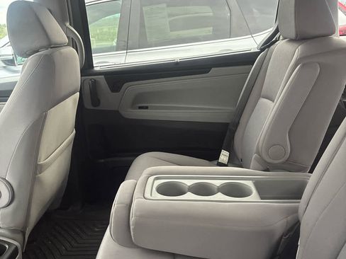 Used 2023 Honda Odyssey EX image 4